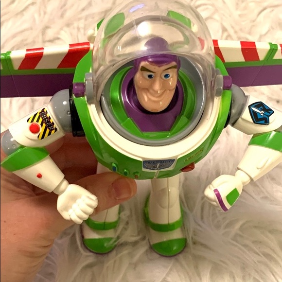 Toy Story Buzz Lightyear doll with moving visor - Picture 4 of 9